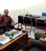 Diskusi Interaktif dan Silaturrahmi Antara Dekan FKIP UNAJA dan Dekan FKIP UNBARI